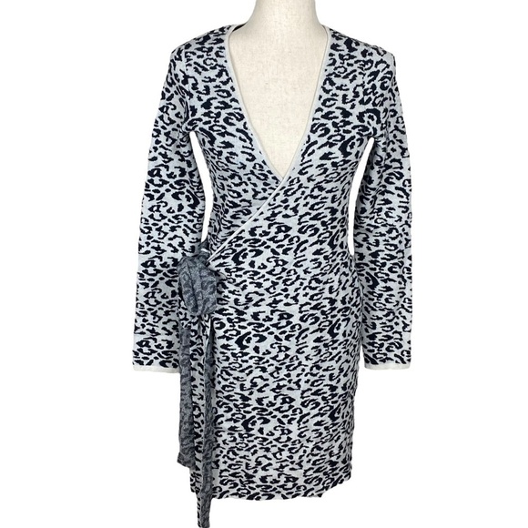 NWT REVOLVE Lovers + Friends Merida black & white animal print wrap dress - Picture 2 of 11